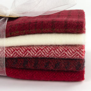 Santa’s Coming Washed & Felted Bundle